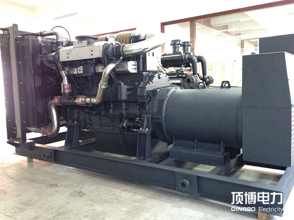 祝賀我公司和融協地產簽訂兩臺800KW上柴發電機組