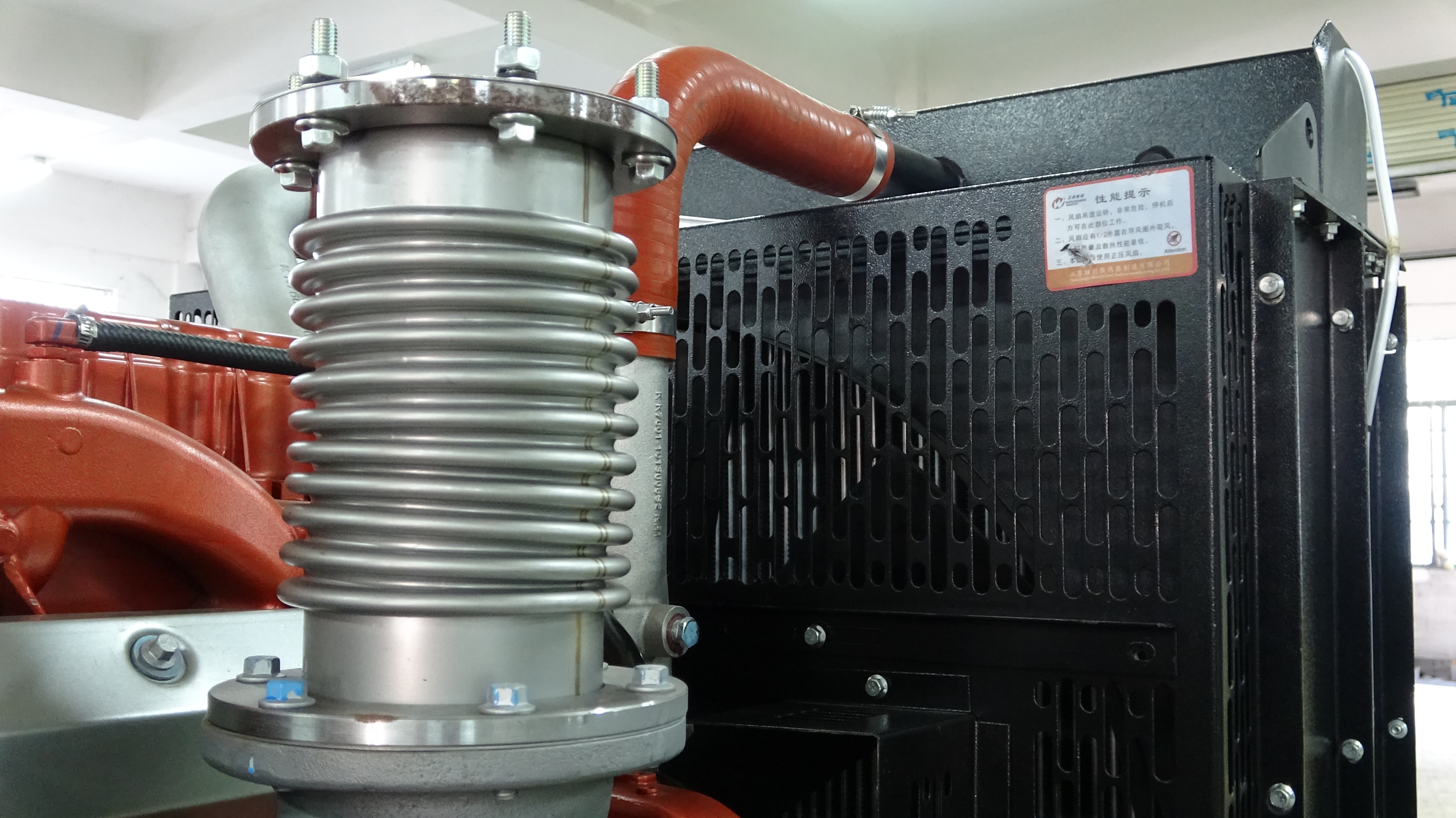 水冷卻系統(tǒng)應(yīng)用廣泛,但你知道它的組成及工作過程嗎?