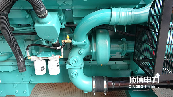 發電機廠家提醒您:柴油發電機組的油箱也需要進行日常保養